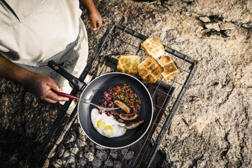 Tanzania, Serengeti National Park, Sanctuary Kichakani Serengeti Camp